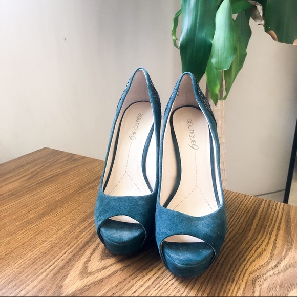 NINE WEST Emerald Heel - Picture 2 of 3